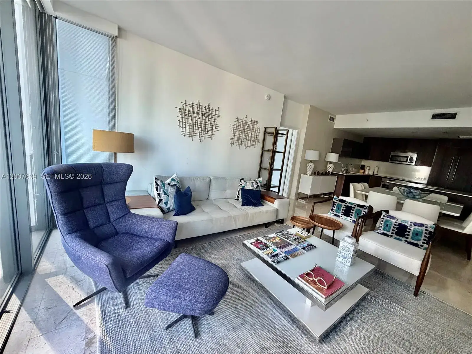 2 bedroom 2 bath Residential Lease for rent at 88 SW 7th St # 1109, Miami FL 33130