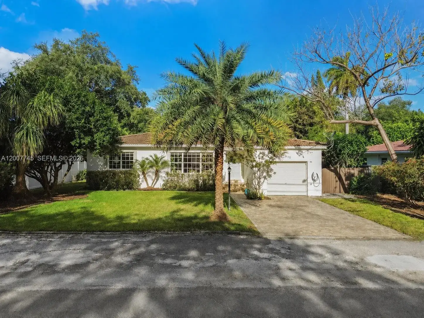 3 bedroom 2 bath Residential for sale at 11790 NE 8th Ave, Biscayne Park FL 33161