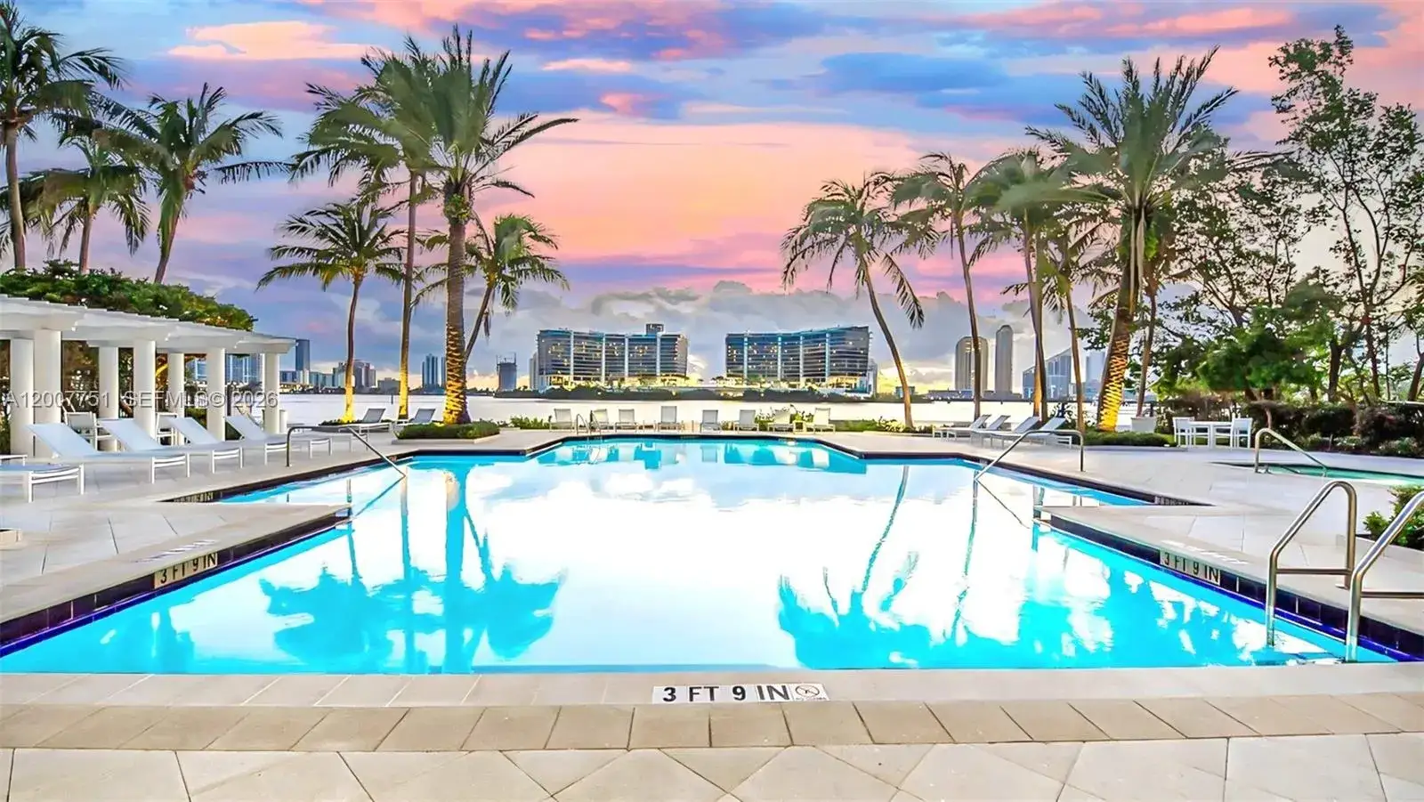1 bedroom 1 bath Residential Lease for rent at 3105 NE 184th St # 7201, Aventura FL 33160