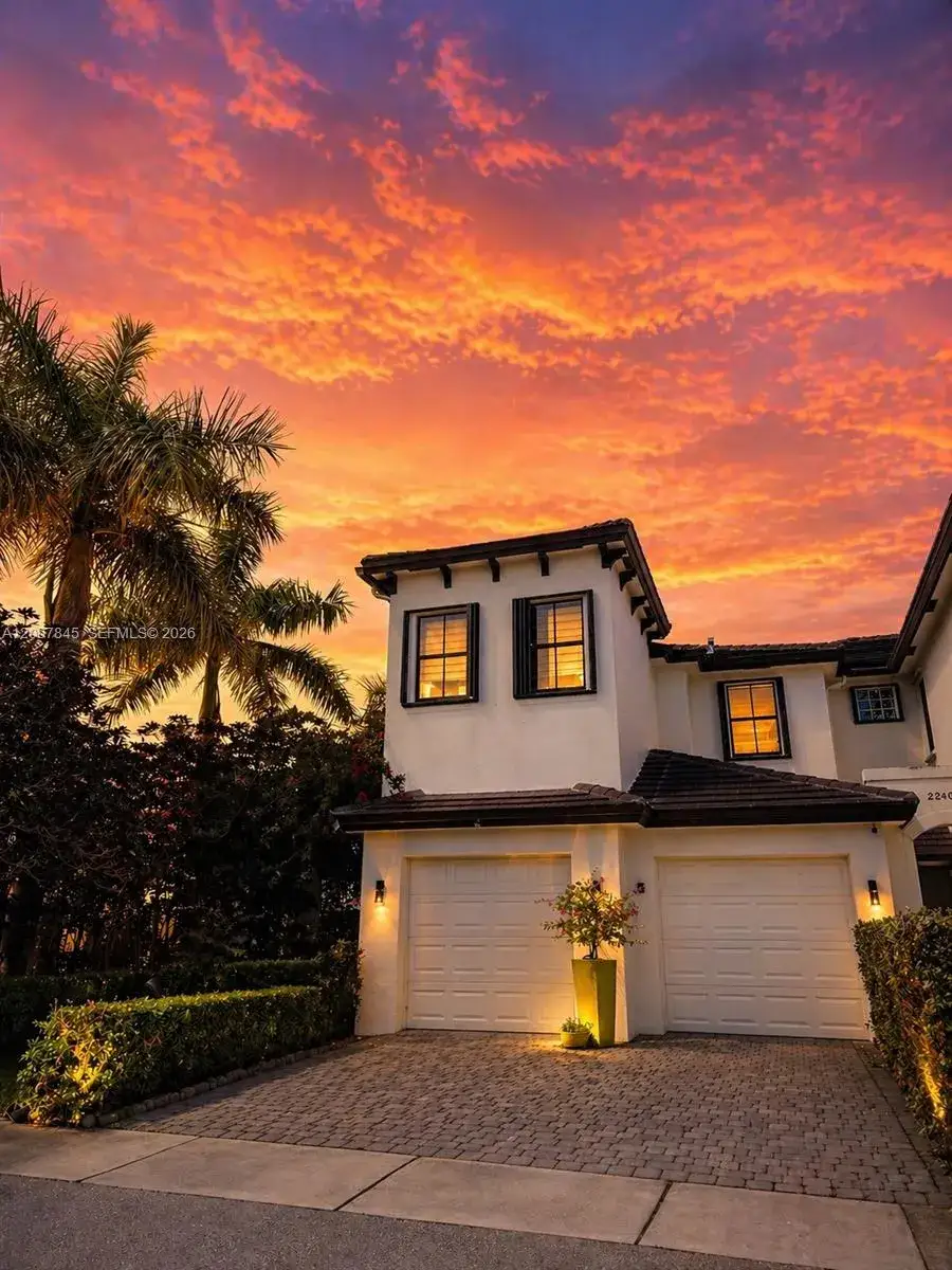 3 bedroom 2 bath Residential for sale at 22405 SW 102nd Ave, Miami FL 33190