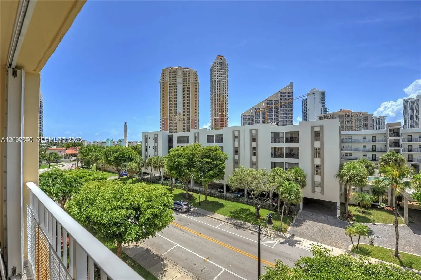 2 bedroom 2 bath Residential for sale at 200 178th Dr # 505, Sunny Isles Beach FL 33160