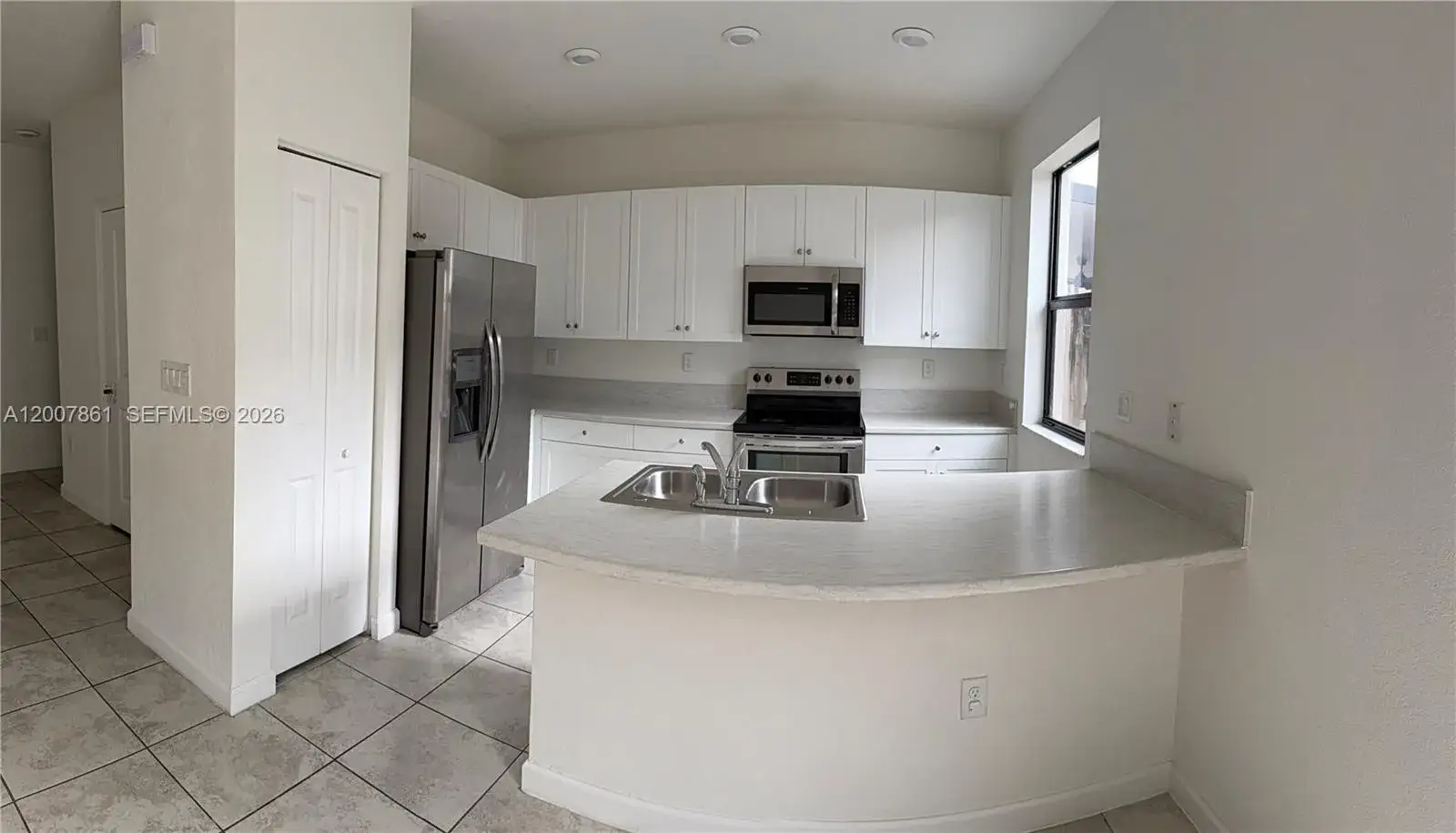 3 bedroom 2 bath Residential Lease for rent at 25180 SW 114th Ave # 10, Homestead FL 33032