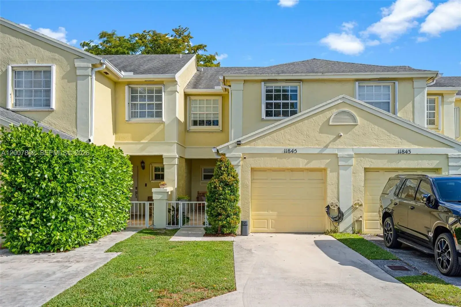 3 bedroom 2 bath Residential Lease for rent at 11845 SW 100th St, Miami FL 33186