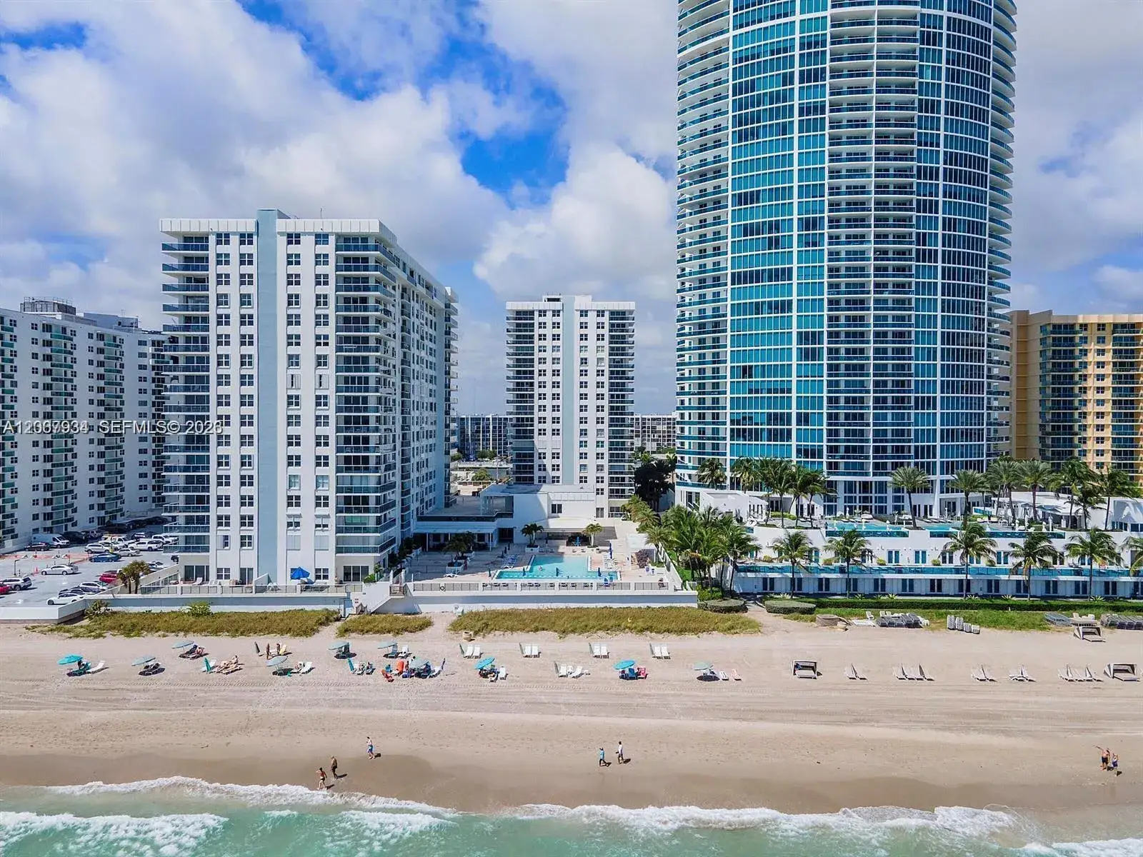 2 bedroom 2 bath Residential Lease for rent at 2751 S Ocean Dr # 1706S, Hollywood FL 33019