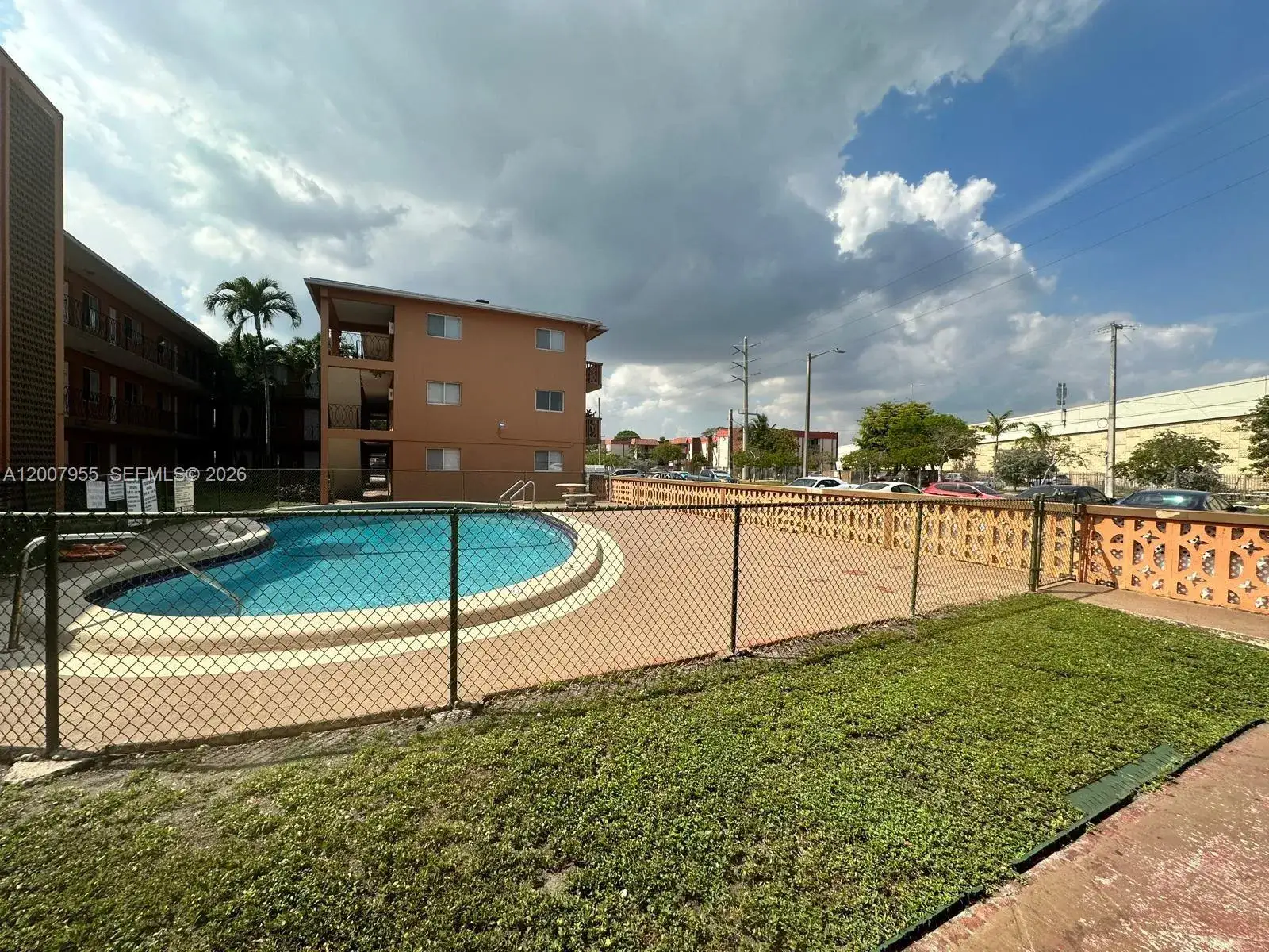 2 bedroom 1 bath Residential Lease for rent at 2330 NW 11th St # 33, Miami FL 33125