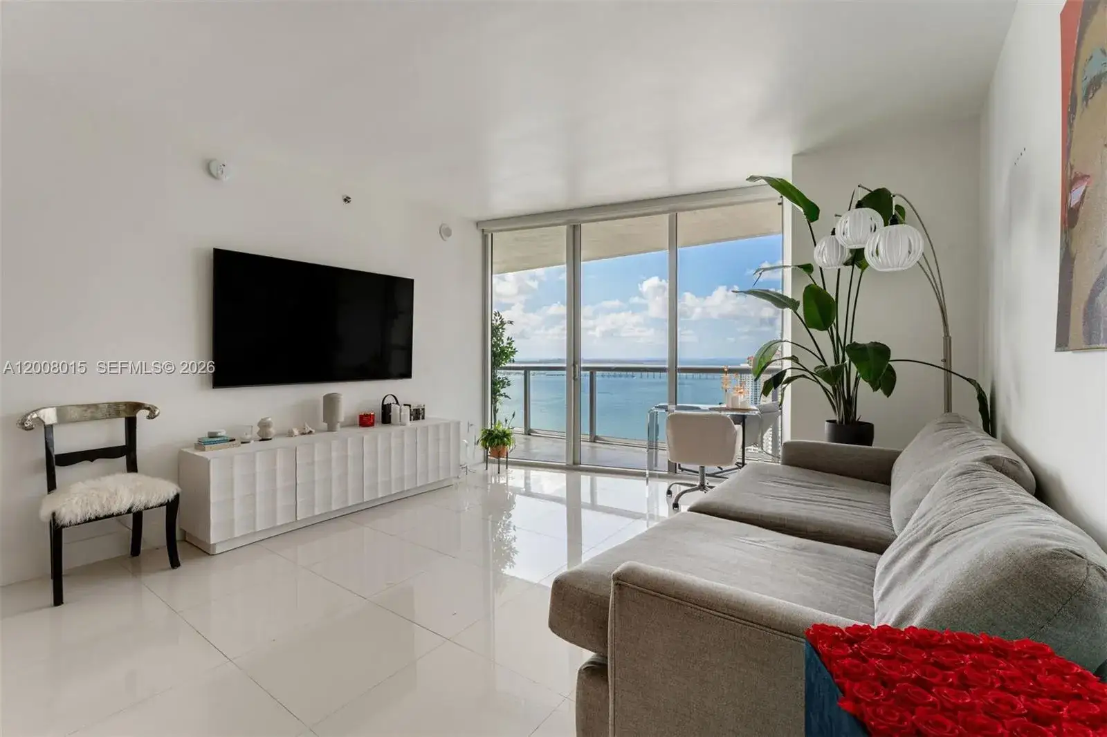 1 bedroom 1 bath Residential for sale at 495 Brickell Ave # 3509, Miami FL 33131
