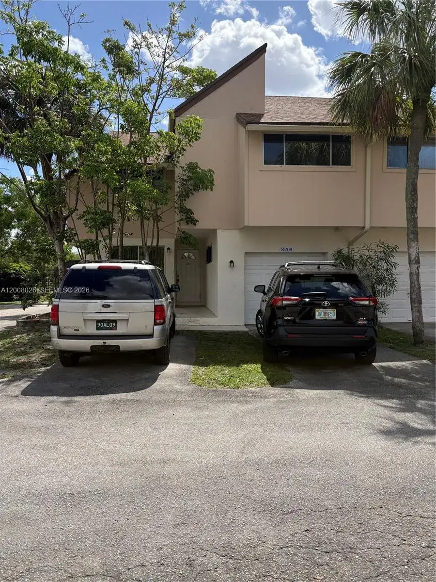 4 bedroom 2 bath Residential for sale at 8208 NW 9th Ct # 1, Plantation FL 33324