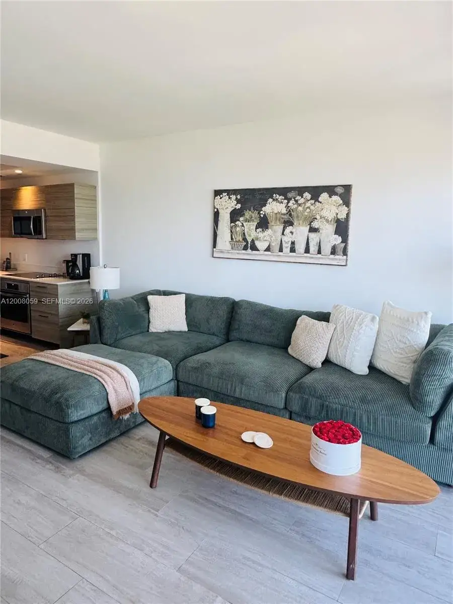 1 bedroom 2 bath Residential Lease for rent at 121 NE 34th St # 2705, Miami FL 33137