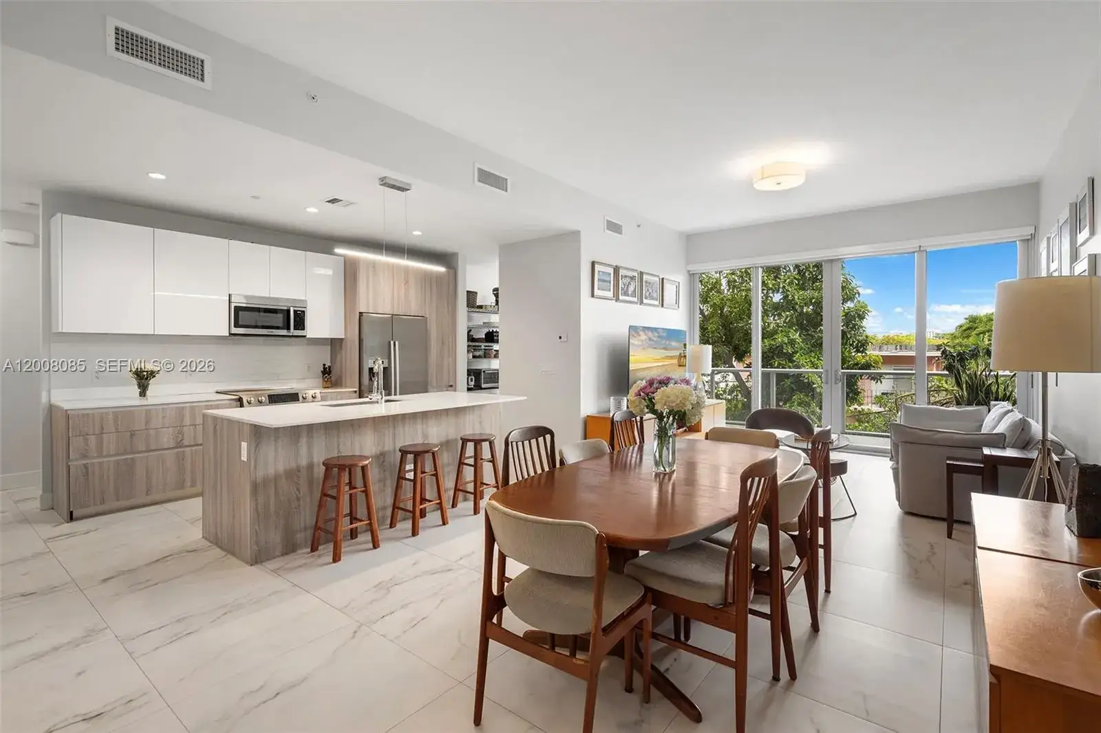 3 bedroom 3 bath Residential for sale at 545 SW 11th St # 208, Miami FL 33129