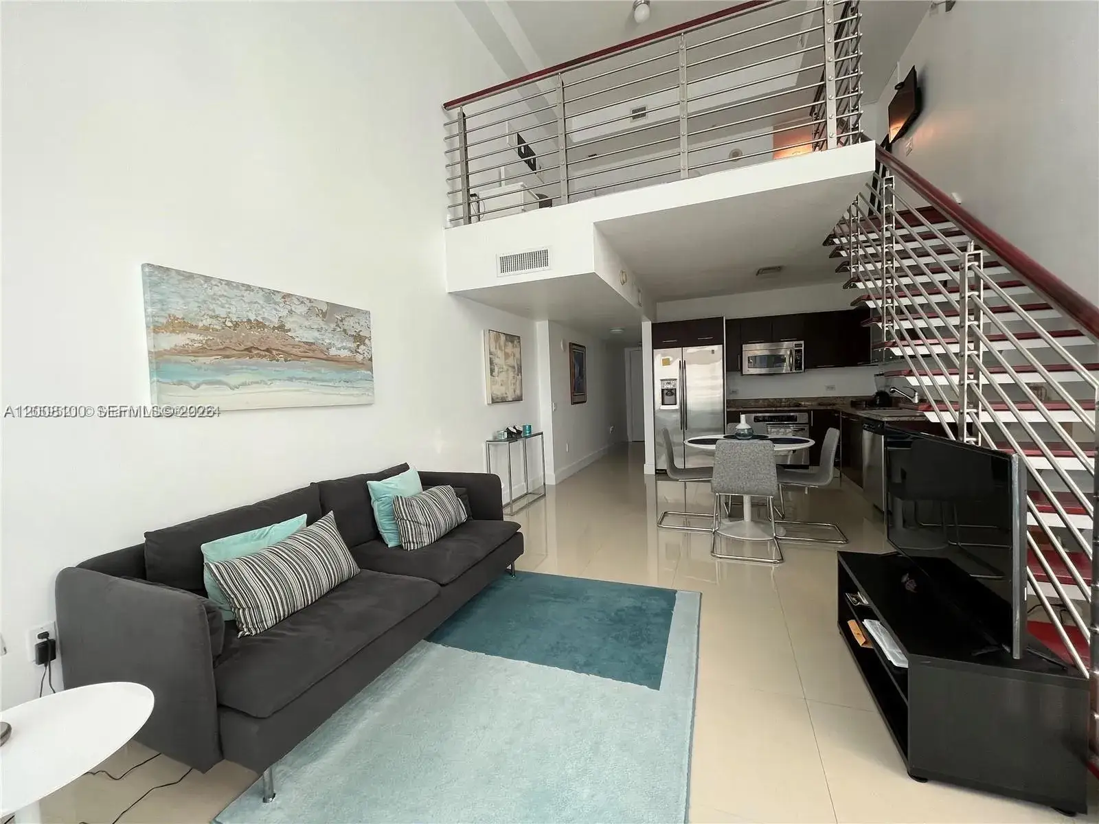 1 bedroom 1 bath Residential Lease for rent at 41 SE 5th St # 504, Miami FL 33131