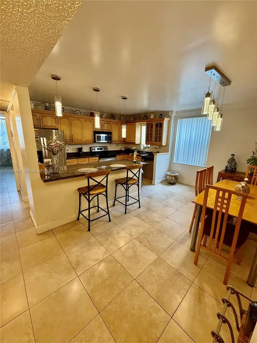 3 bedroom 2 bath Residential for sale at 20381 NE 30th Ave # 7, Aventura FL 33180