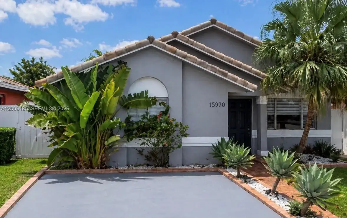 3 bedroom 2 bath Residential Lease for rent at 15970 SW 81st Ter, Miami FL 33193