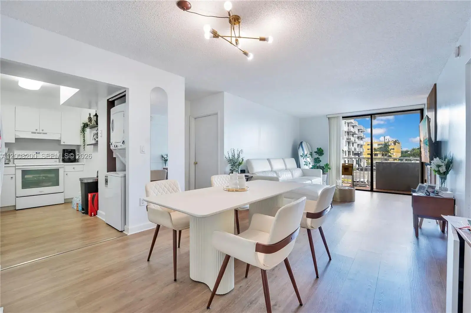 2 bedroom 1 bath Residential Lease for rent at 8261 NW 8th St # 231, Miami FL 33126