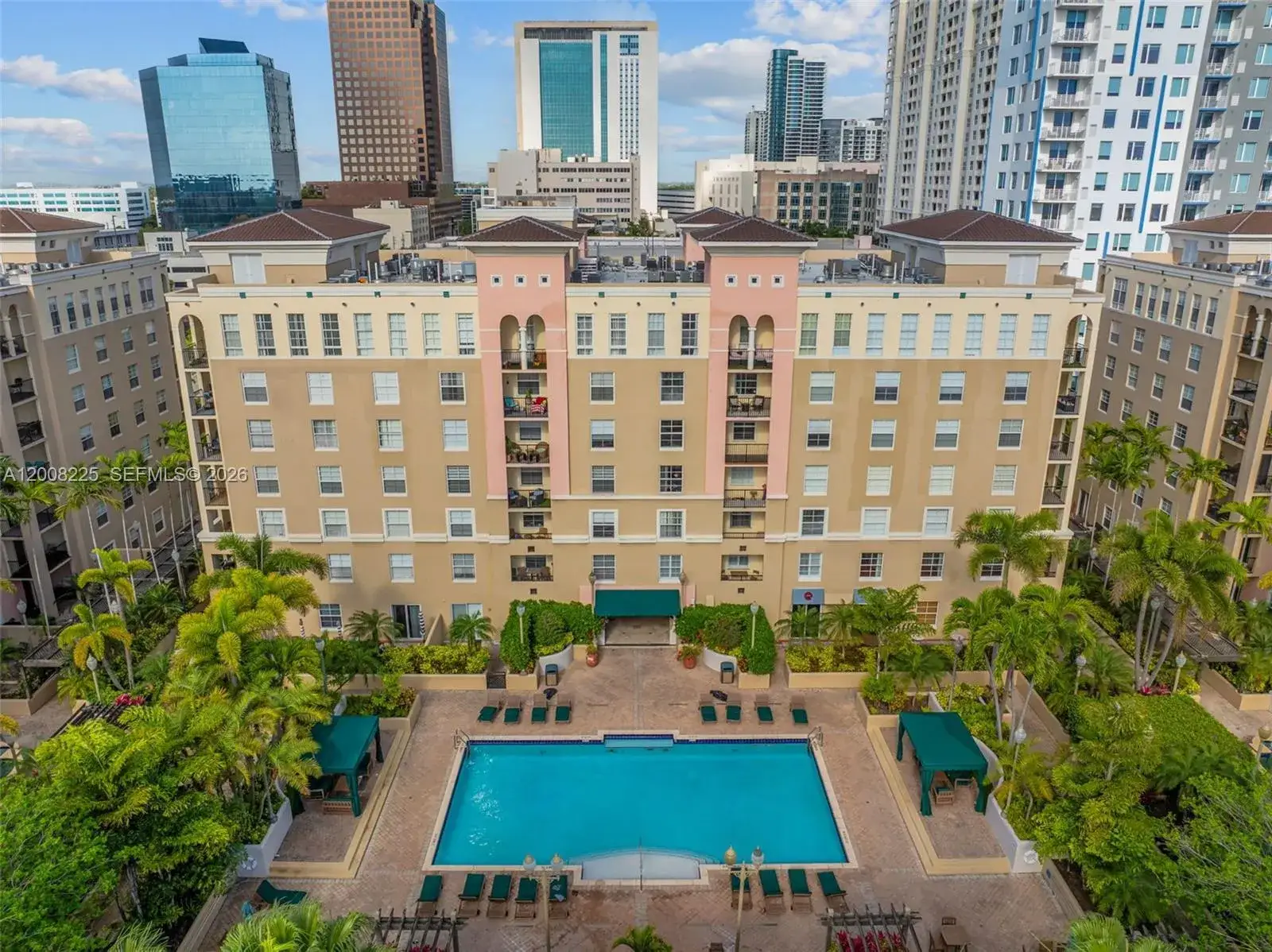 1 bedroom 1 bath Residential for sale at 520 SE 5th Ave # 3305, Fort Lauderdale FL 33301