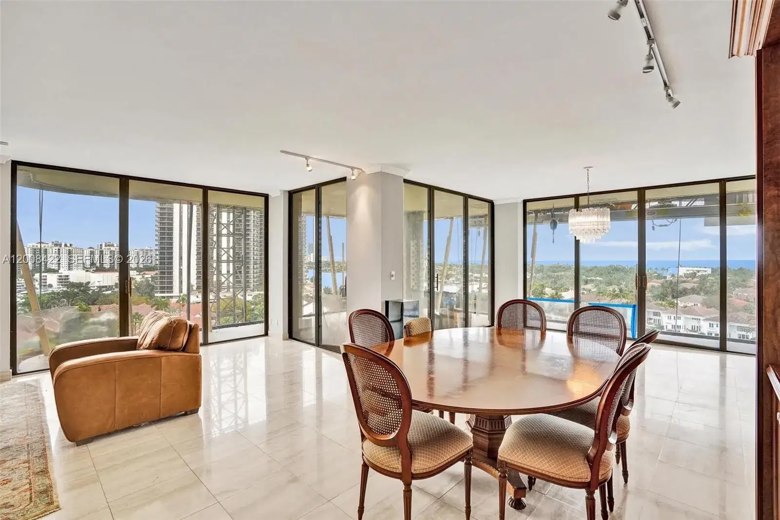 2 bedroom 2 bath Residential Lease for rent at 19355 Turnberry Way # 8K, Aventura FL 33180