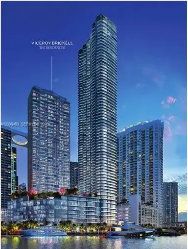 1 bedroom 1 bath Residential Lease for rent at 77 SE 5th Street # 4014, Miami FL 33131