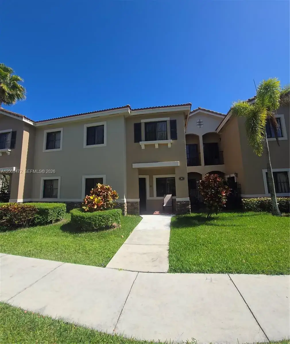 3 bedroom 2 bath Residential for sale at 22911 SW 88th Pl # 21, Cutler Bay FL 33190