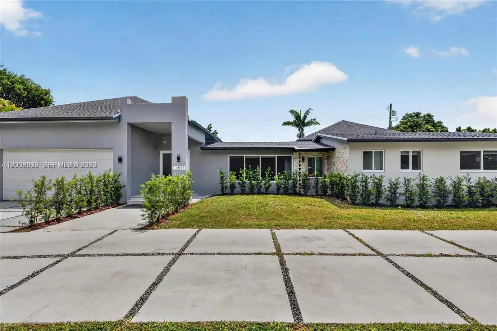 4 bedroom 5 bath Residential for sale at 11811 SW 82nd Rd, Miami FL 33156