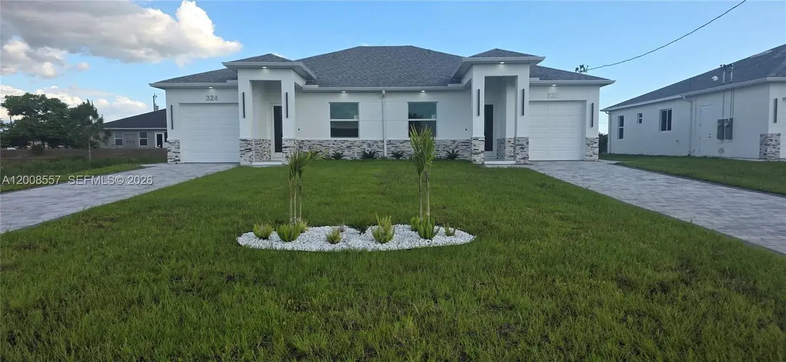 6 bedroom 4 bath Residential Lease for rent at 322/324 Poplar # 22, Lehigh Acres FL 33974