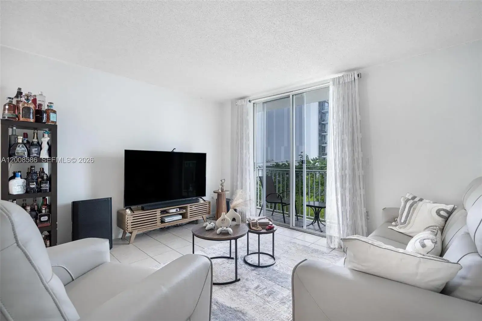 2 bedroom 1 bath Residential for sale at 126 SW 17th Rd # 507, Miami FL 33129