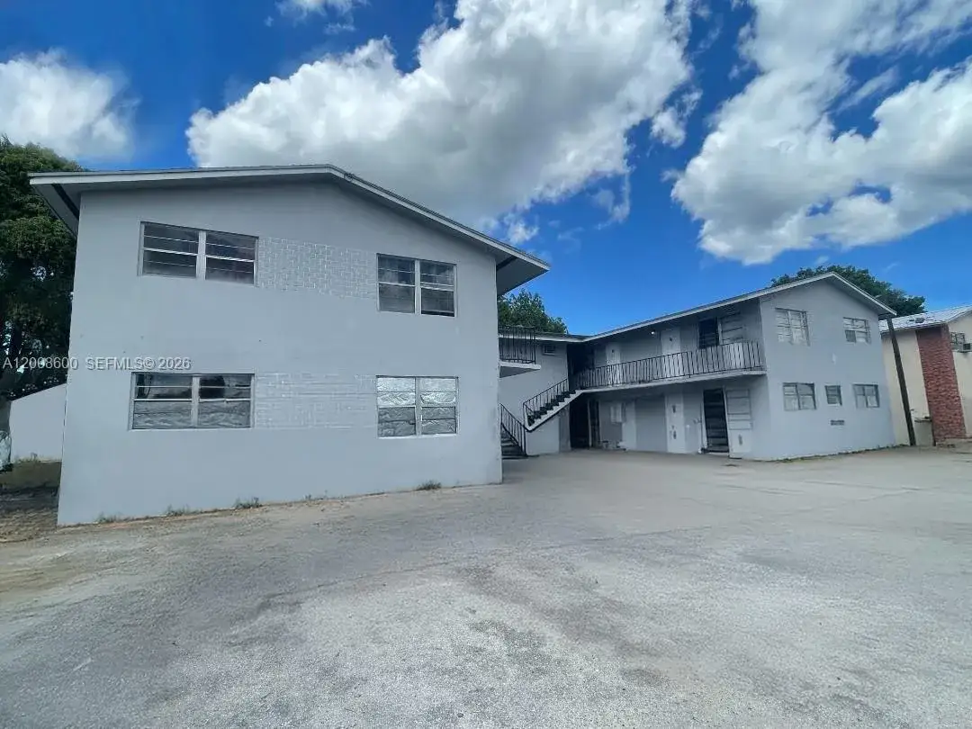 2 bedroom 2 bath Residential Lease for rent at 332 SW 3rd St # 2, Belle Glade FL 33430