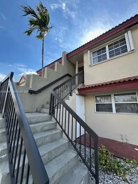 1 bedroom 1 bath Residential Lease for rent at 12990 SW 63rd Ter # 605, Miami FL 33183