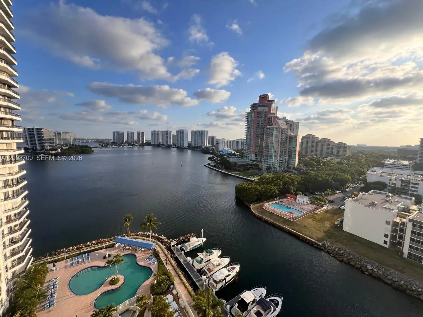 2 bedroom 2 bath Residential for sale at 3530 Mystic Pointe Dr # 1605, Aventura FL 33180