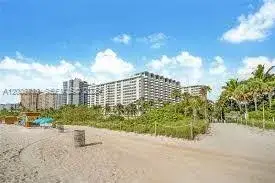 1 bedroom 1 bath Residential Lease for rent at 2899 Collins Ave # 1746, Miami Beach FL 33140