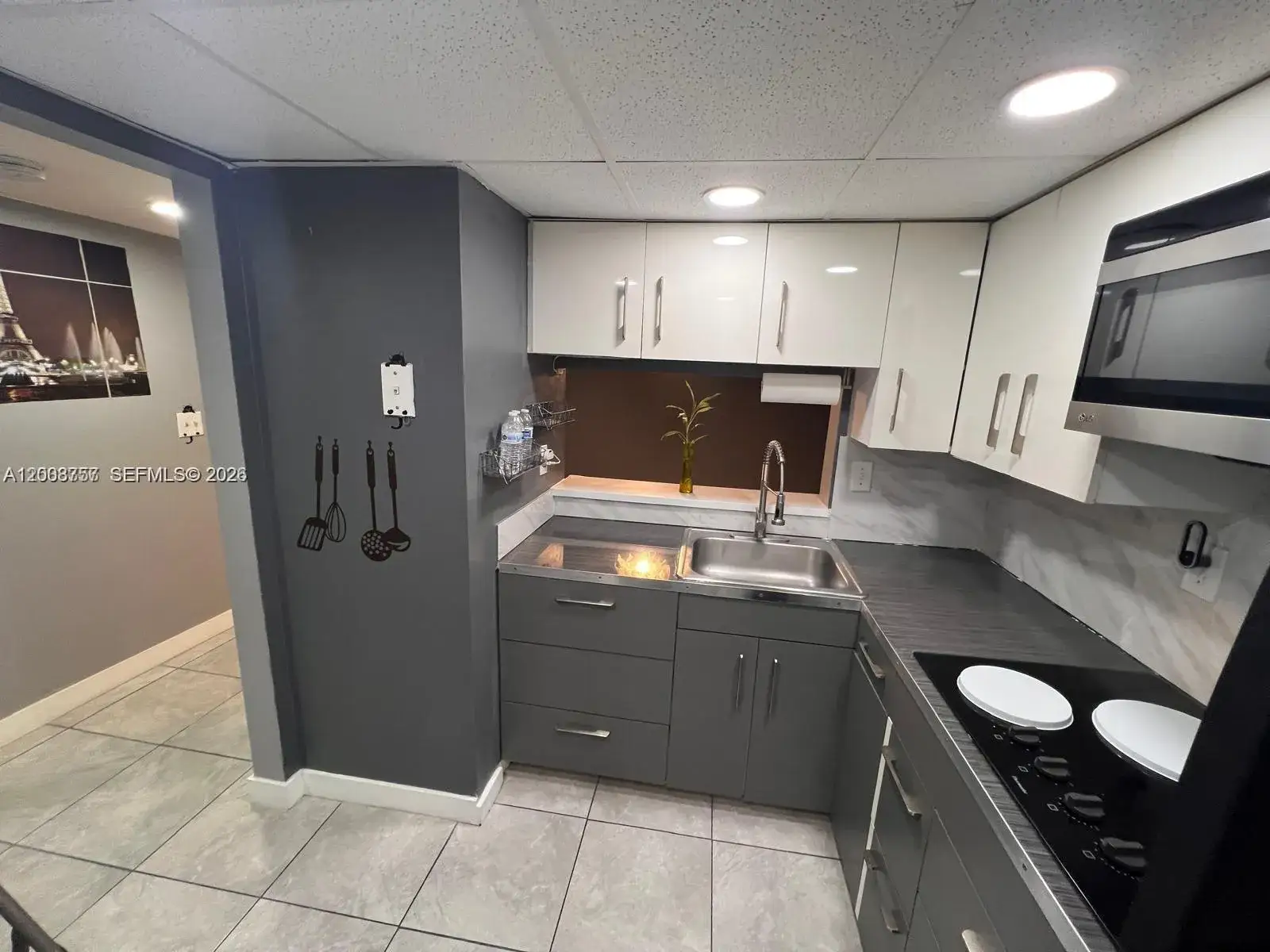 1 bedroom 1 bath Residential Lease for rent at 488 NW 165th St Rd # 610, Miami FL 33169