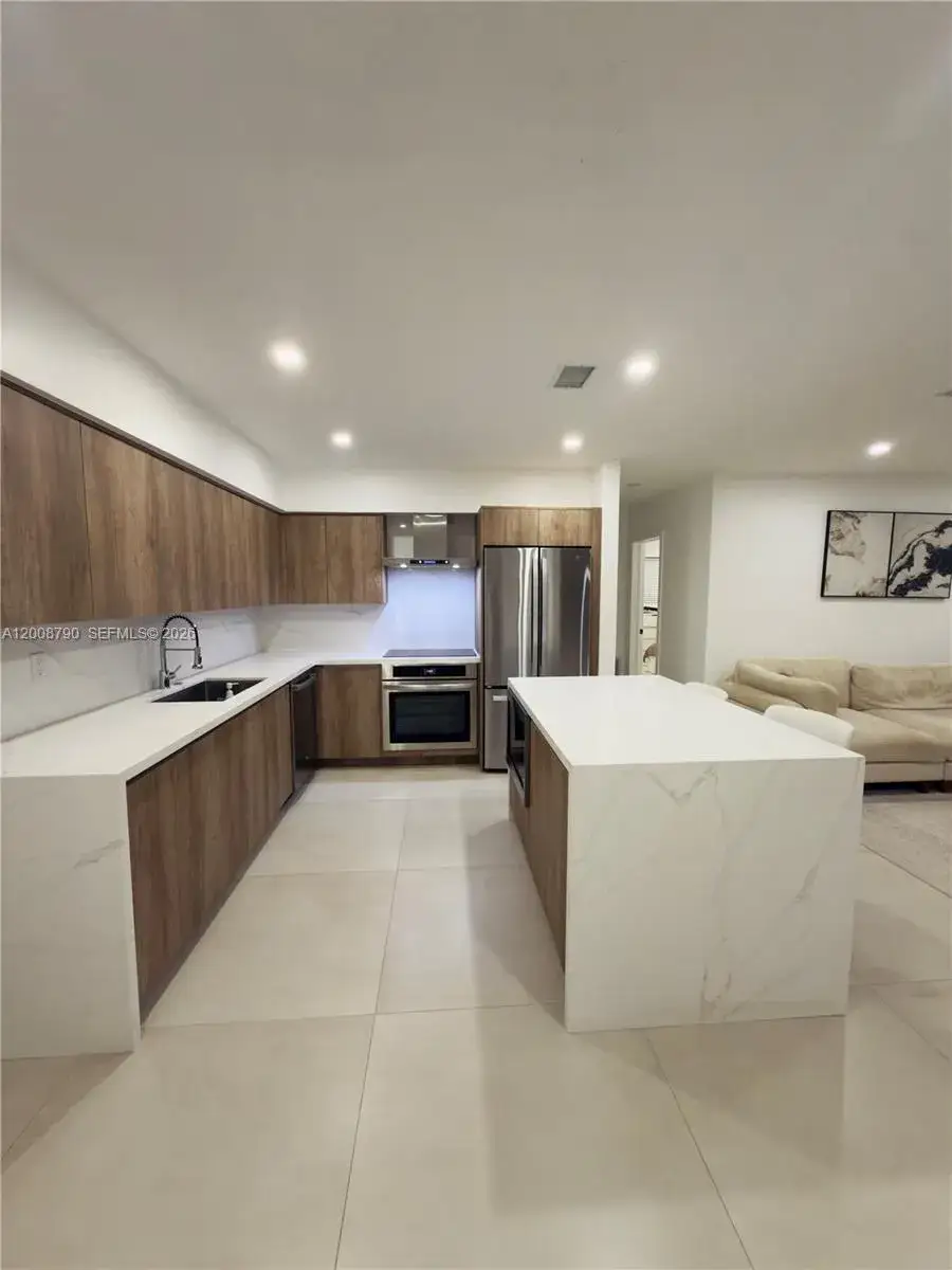 4 bedroom 2 bath Residential for sale at 1524 NE 14th Ter, Fort Lauderdale FL 33304