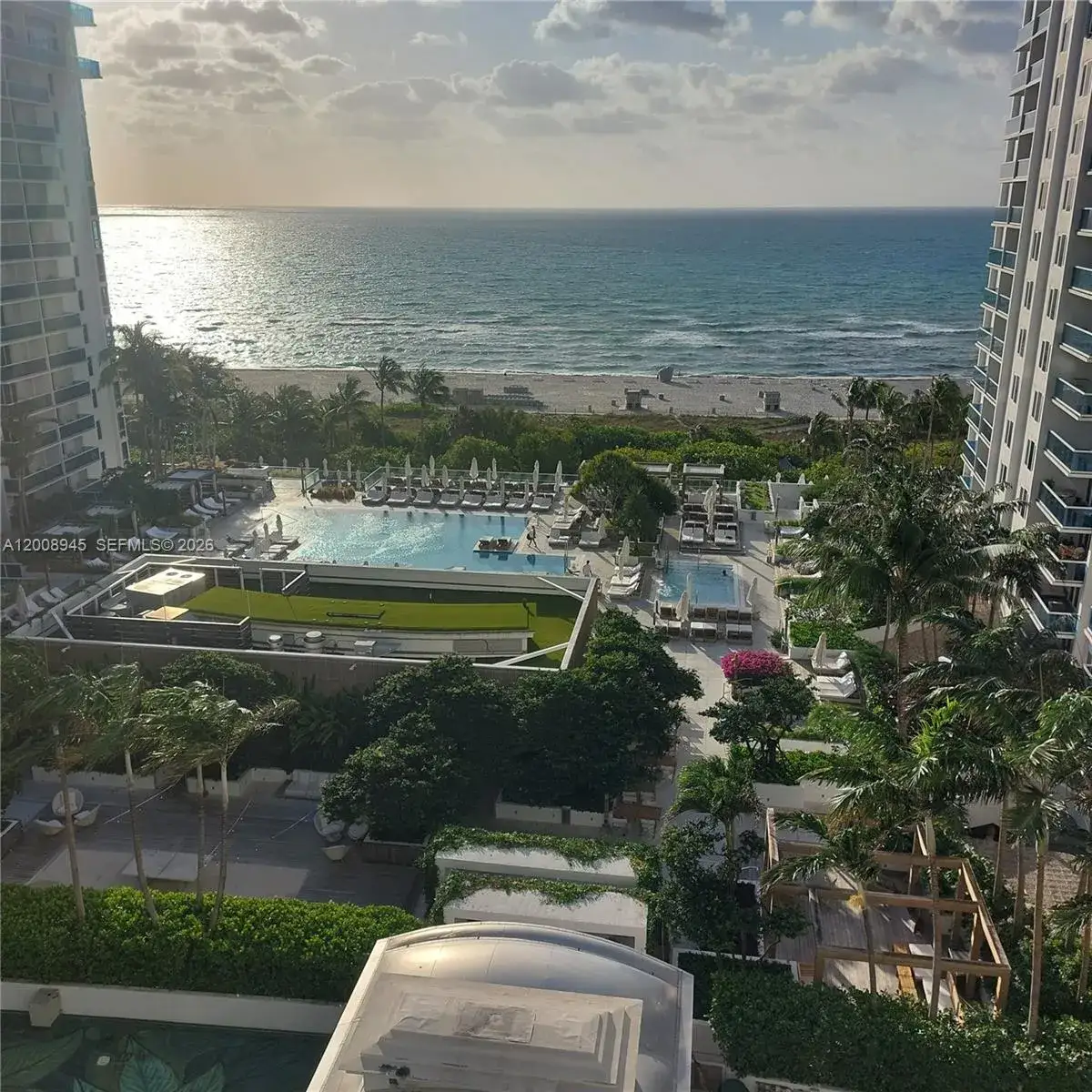 1 bedroom 1 bath Residential Lease for rent at 2301 Collins Ave # 1125, Miami Beach FL 33139