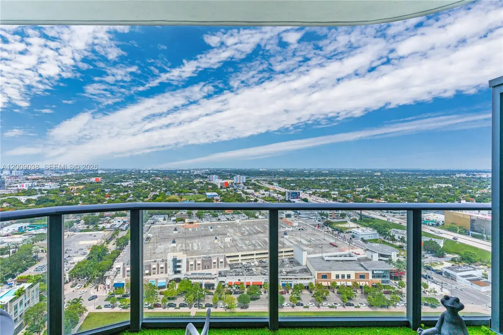 1 bedroom 1 bath Residential Lease for rent at 121 NE 34th St # 2810, Miami FL 33137