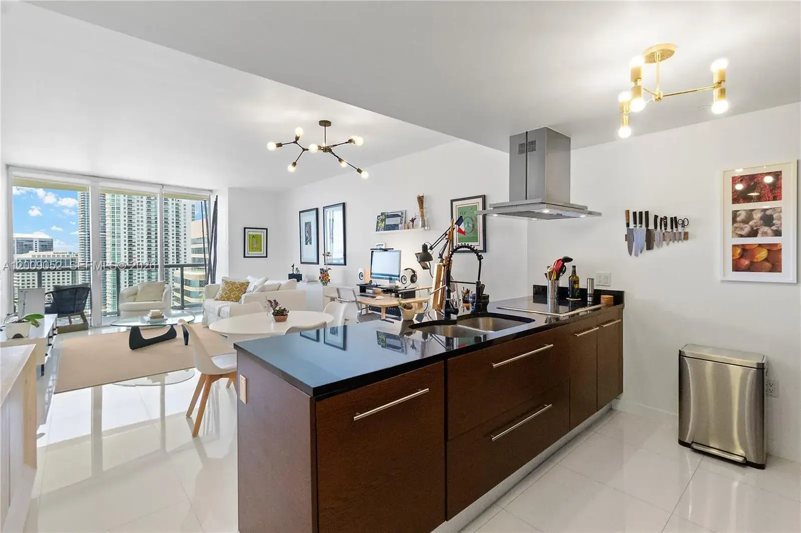 1 bedroom 1 bath Residential for sale at 495 Brickell Ave # 4009, Miami FL 33131