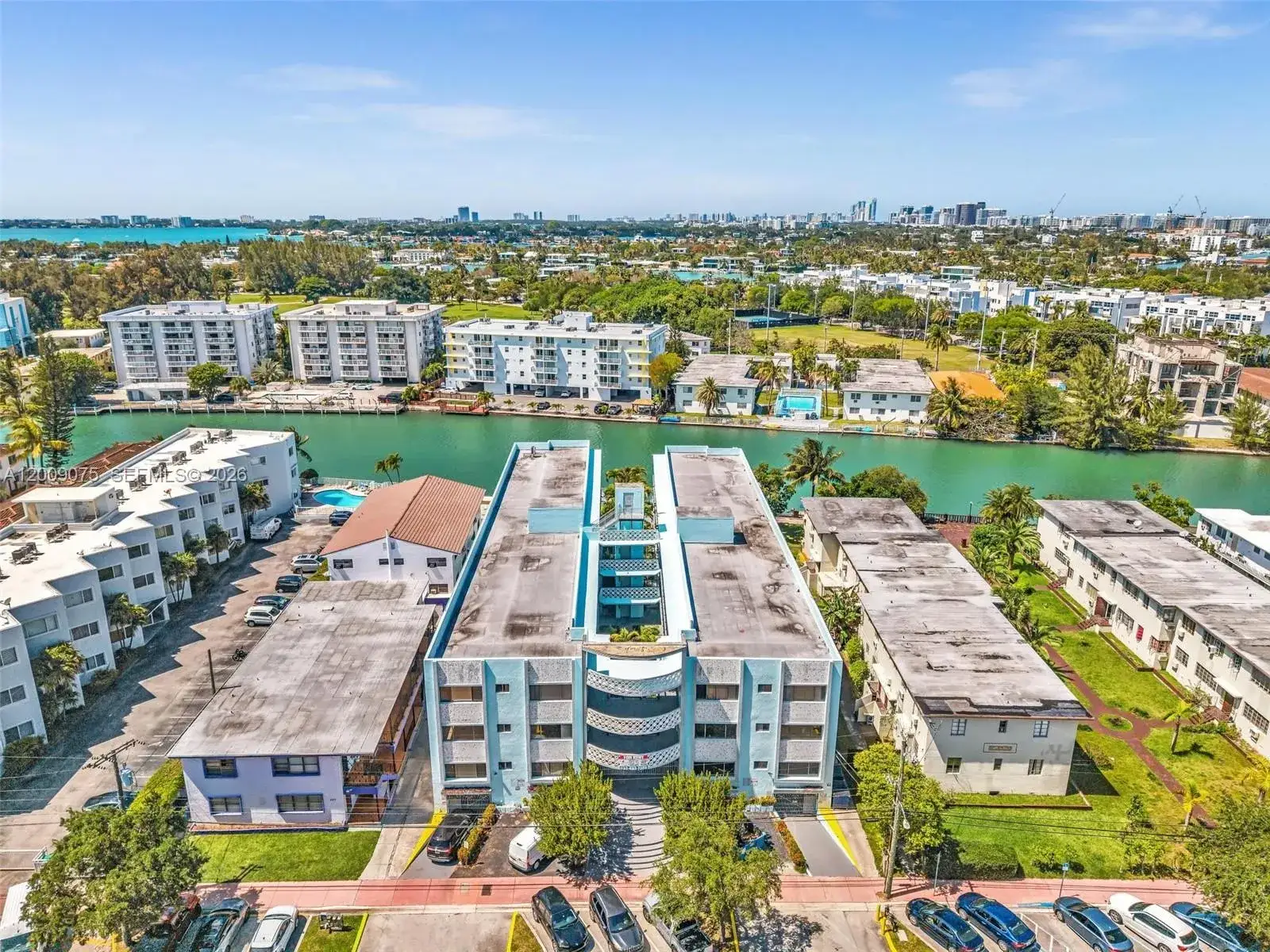 1 bath Residential Lease for rent at 1165 Marseille Dr # 4, Miami Beach FL 33141
