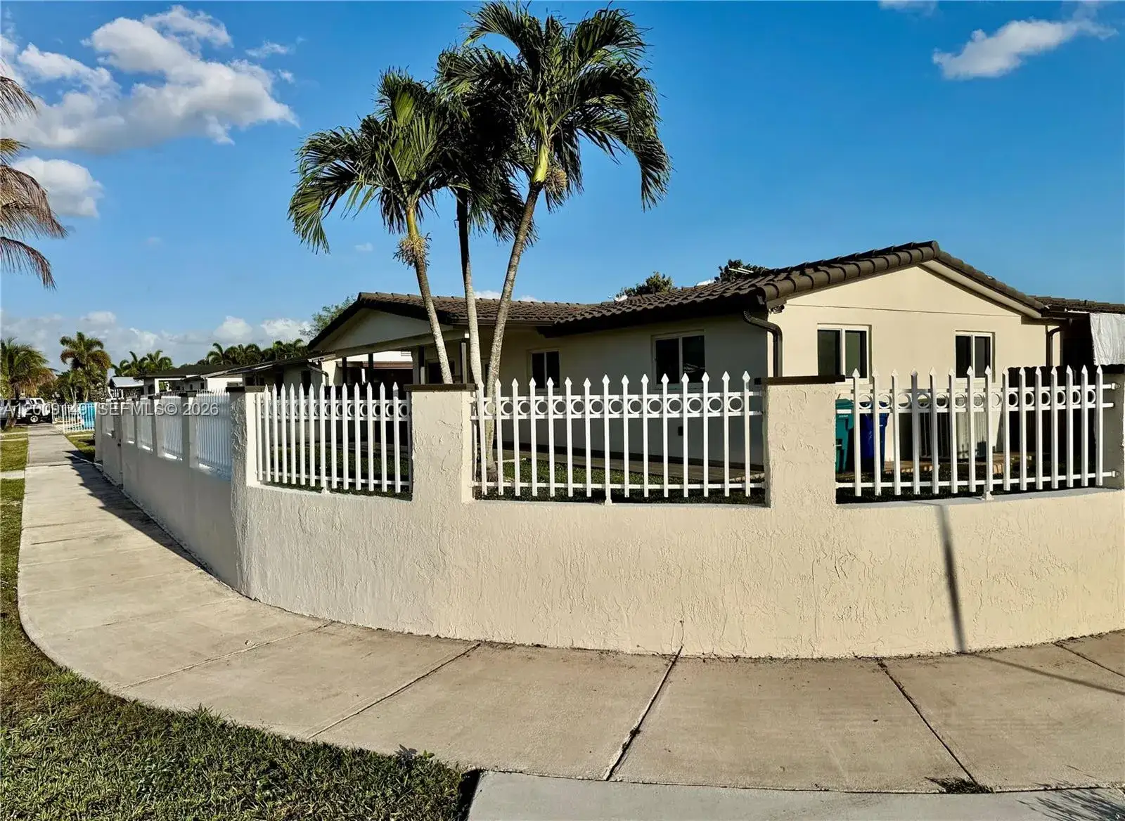 3 bedroom 1 bath Residential Lease for rent at 11770 SW 178th Ter, Miami FL 33177