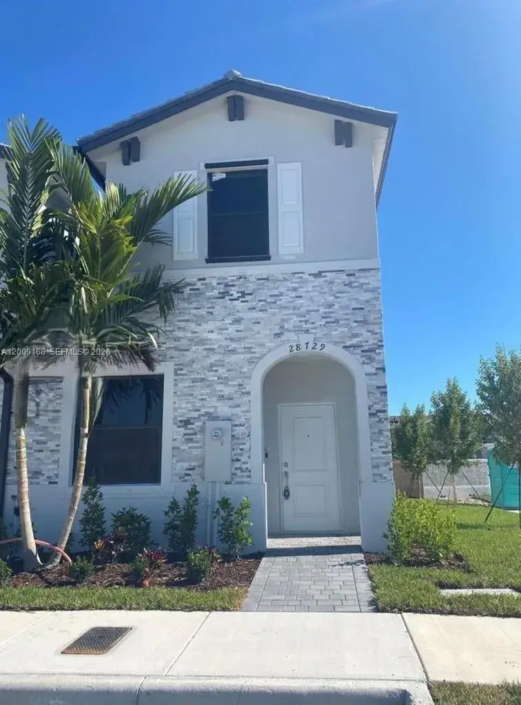 3 bedroom 2 bath Residential for sale at 28729 SW 132nd Pl # 28729, Homestead FL 33033