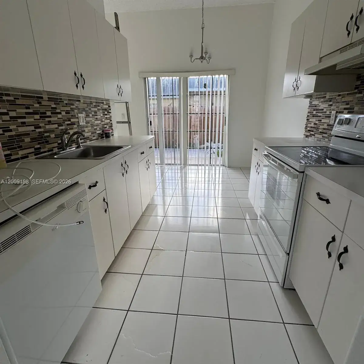 3 bedroom 2 bath Residential Lease for rent at 21215 NE 9th Ct # 4, Miami FL 33179