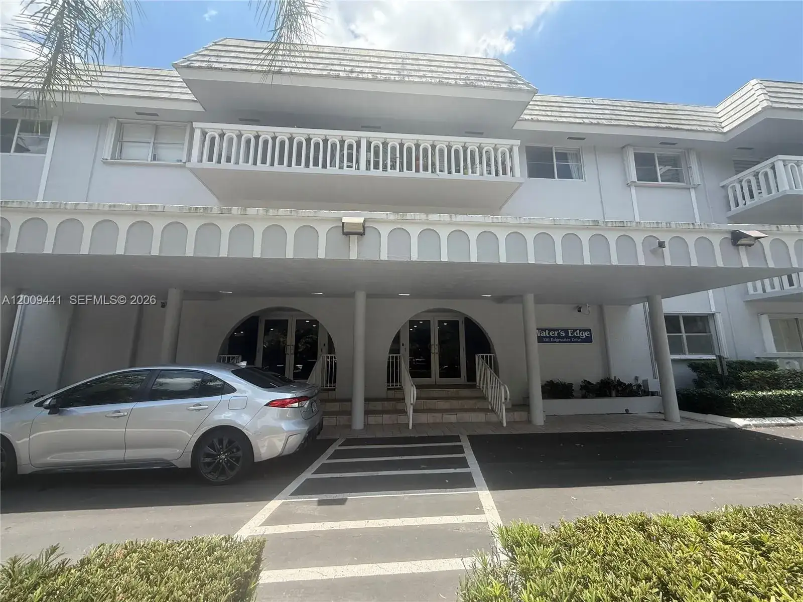 1 bedroom 1 bath Residential Lease for rent at 100 Edgewater Dr # 236, Coral Gables FL 33133