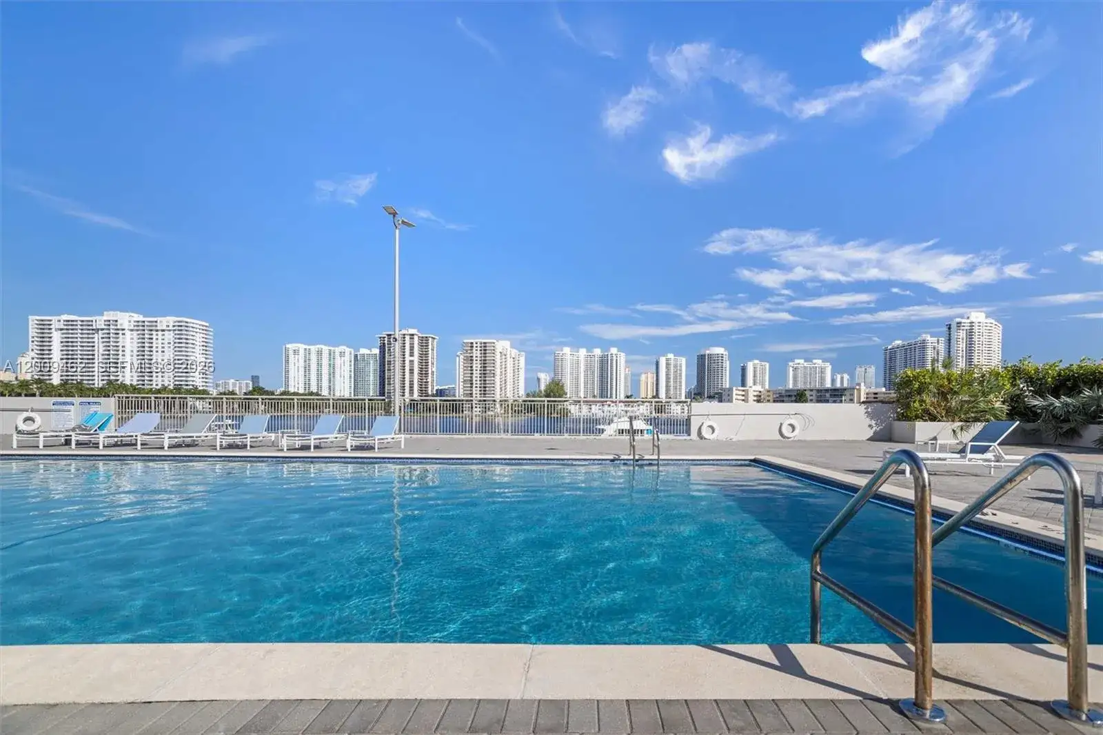 2 bedroom 2 bath Residential for sale at 18071 Biscayne Blvd # 802, Aventura FL 33160