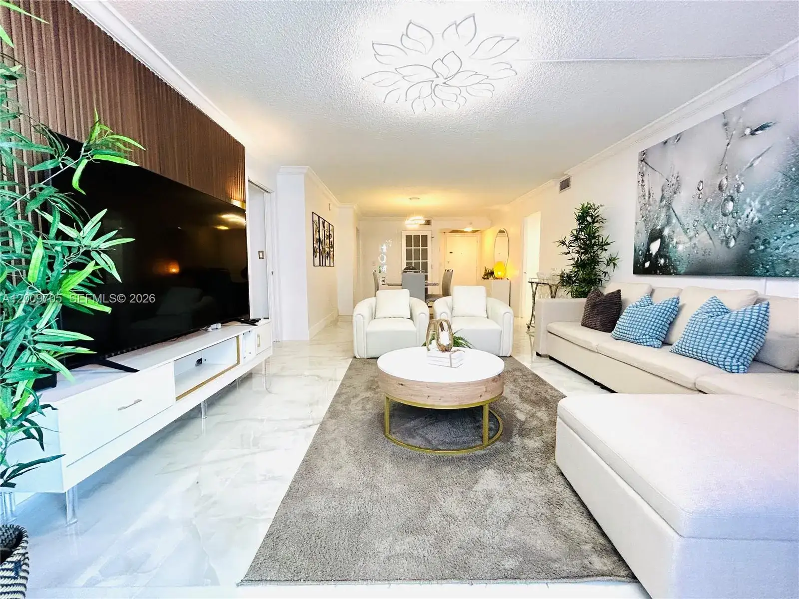 2 bedroom 2 bath Residential Lease for rent at 6039 Collins Ave # 1507, Miami Beach FL 33140