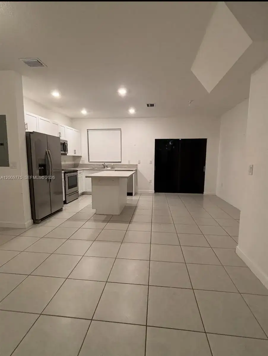 3 bedroom 3 bath Residential Lease for rent at 20964 NE 8th Ave, Miami FL 33179