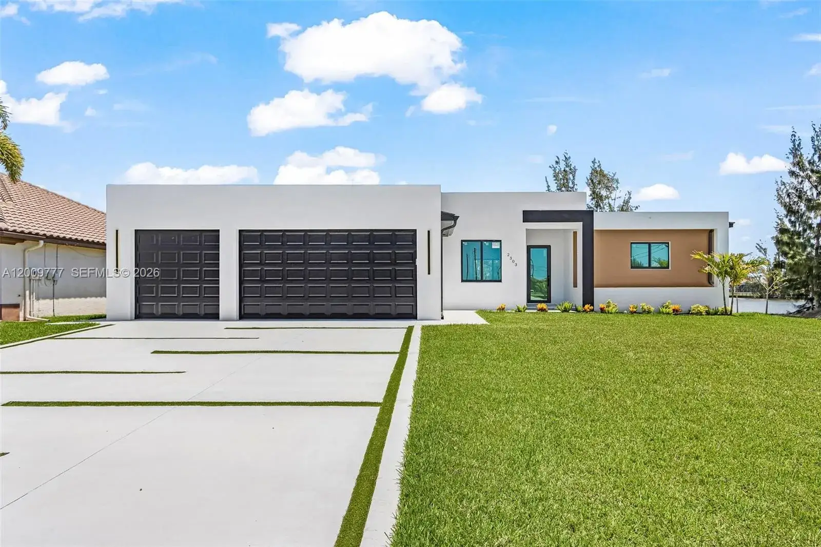 2303 NW 35 AVE, Cape Coral FL 33993