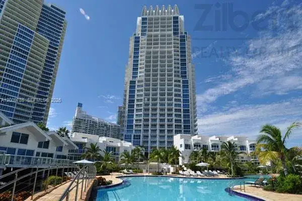 3 bedroom 4 bath Residential Lease for rent at 50 S Pointe Dr # 2102, Miami Beach FL 33139