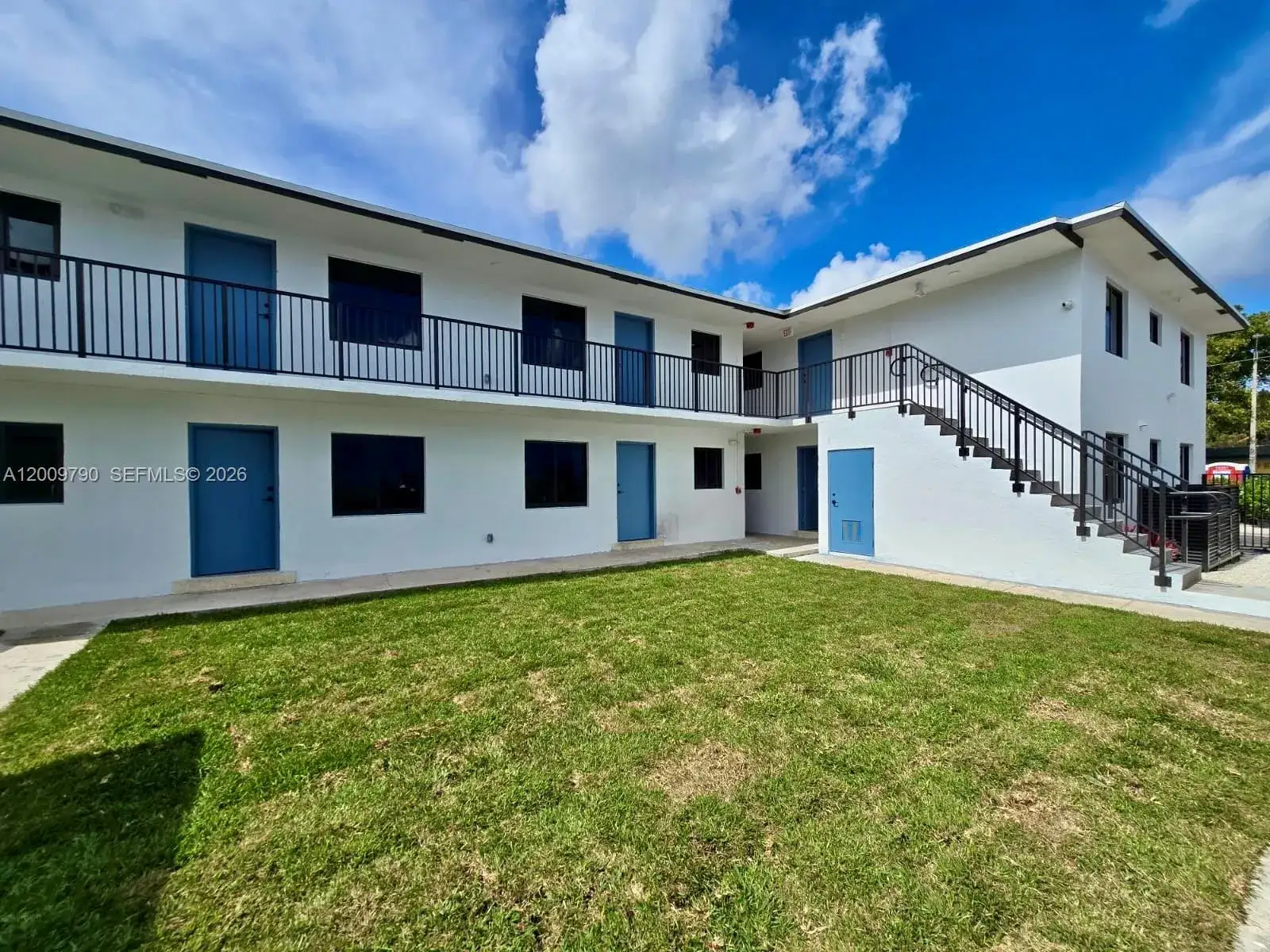 1 bedroom 1 bath Residential Lease for rent at 180 NE 57th St # 4, Miami FL 33137