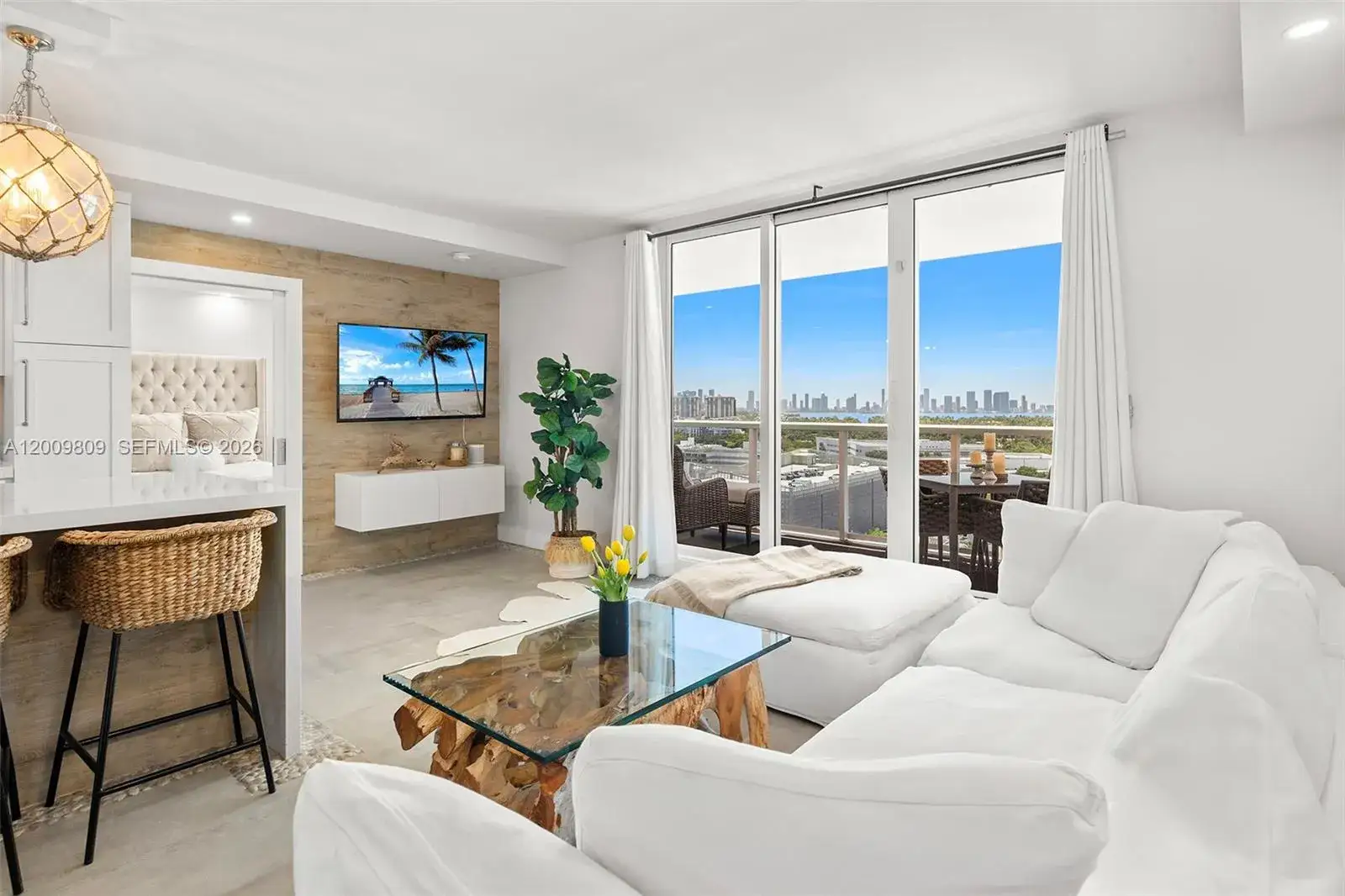 2 bedroom 2 bath Residential Lease for rent at 2301 Collins Ave # 1533, Miami Beach FL 33139