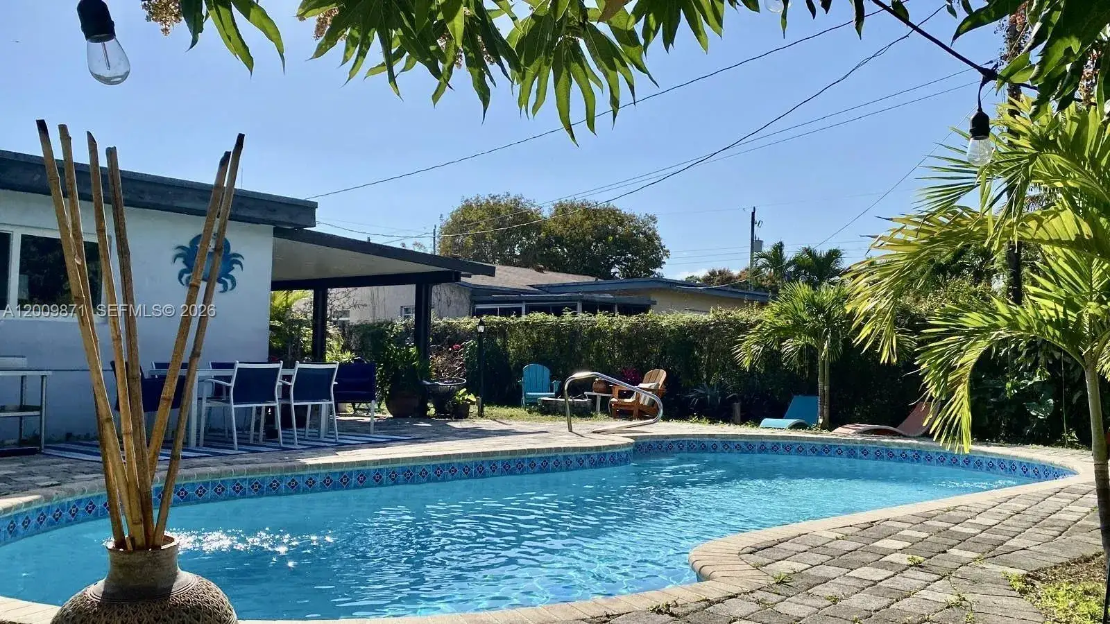 4 bedroom 2 bath Residential Lease for rent at 220 SW 3rd Ave # 0, Hallandale Beach FL 33009