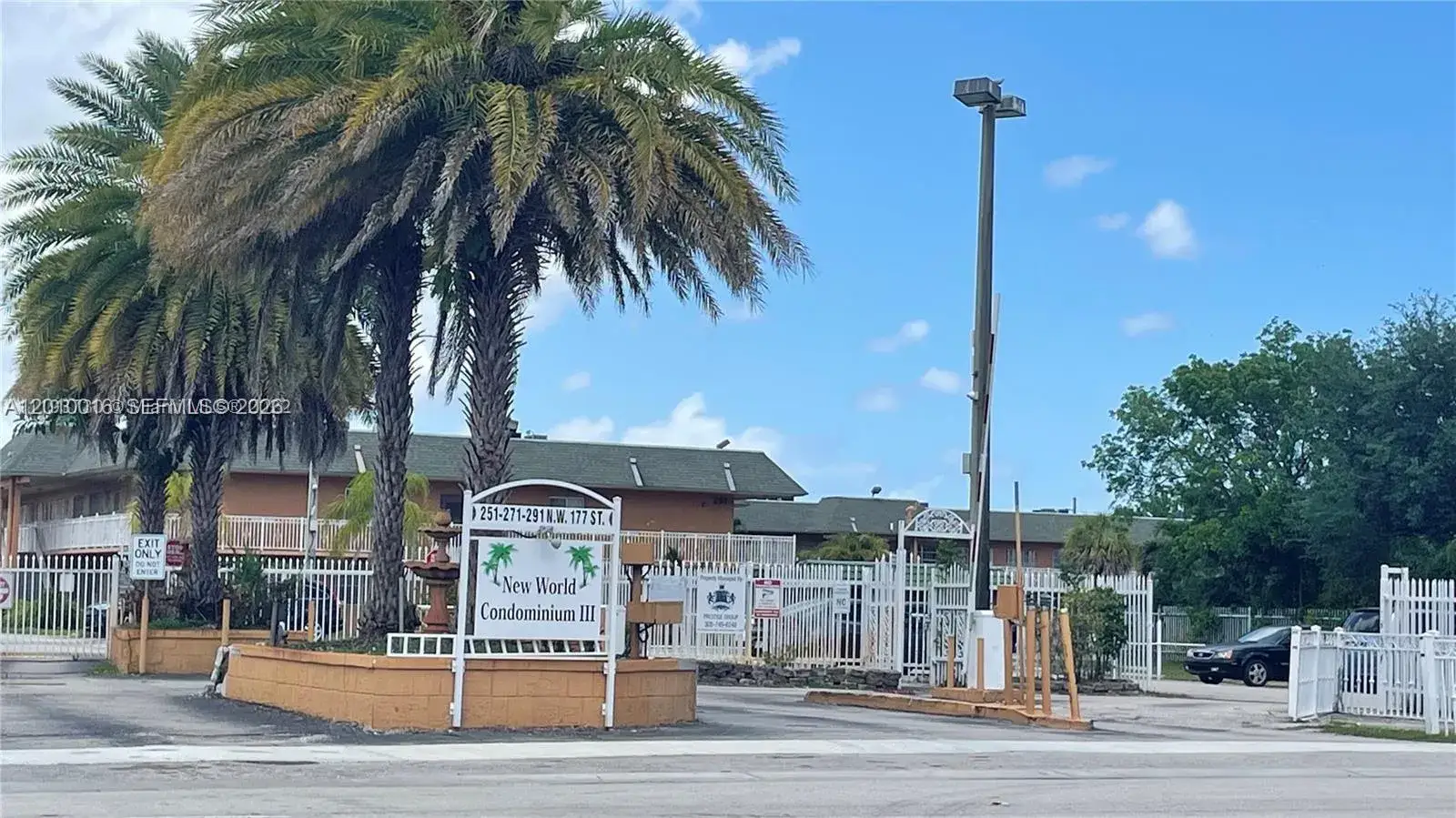 1 bath Residential for sale at 271 NW 177th  St # 104, Miami Gardens FL 33169