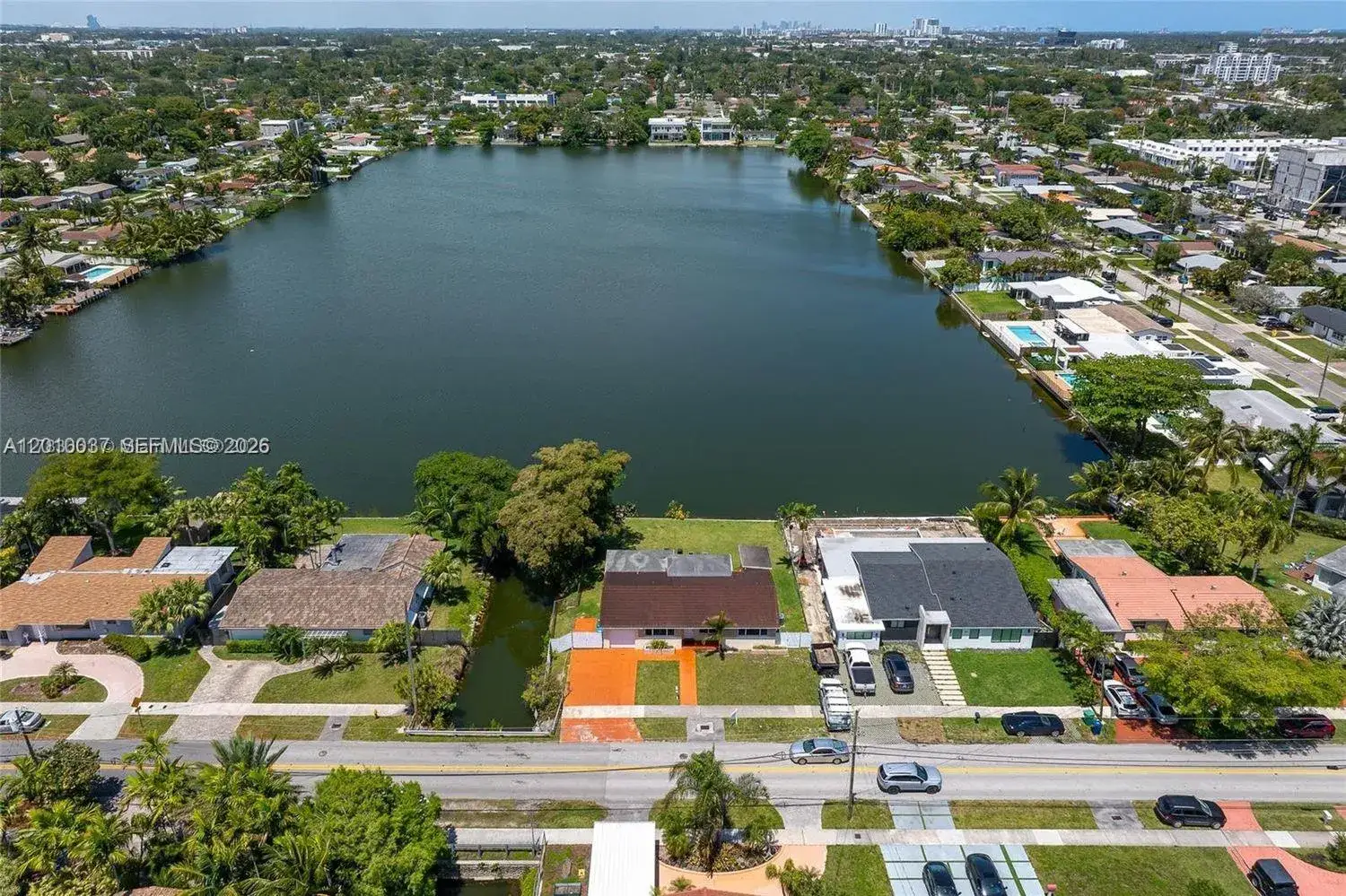 3 bedroom 2 bath Residential for sale at 2501 NE 209th Ter, Miami FL 33180