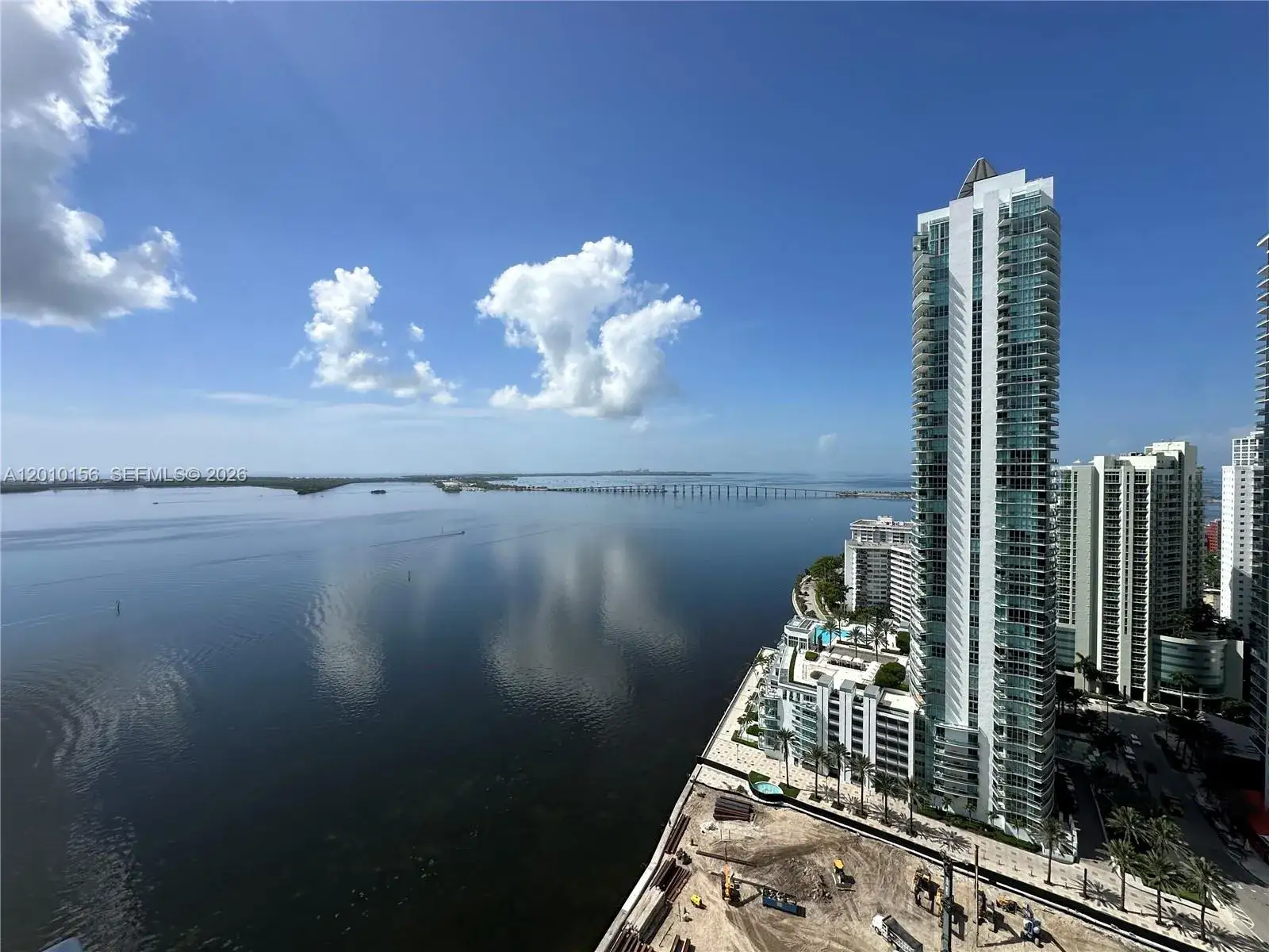1 bedroom 1 bath Residential Lease for rent at 1155 Brickell Bay Dr # 3007, Miami FL 33131
