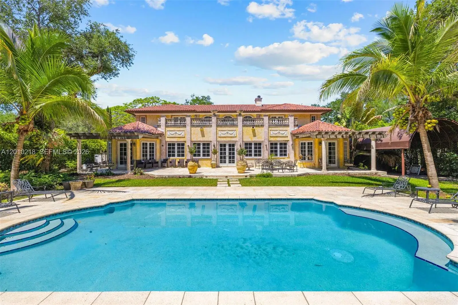 5 bedroom 5 bath Residential Lease for rent at 6905 SW 75th Ave, Miami FL 33143